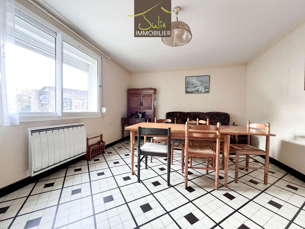 Maison à ARGENTON-CHATEAU