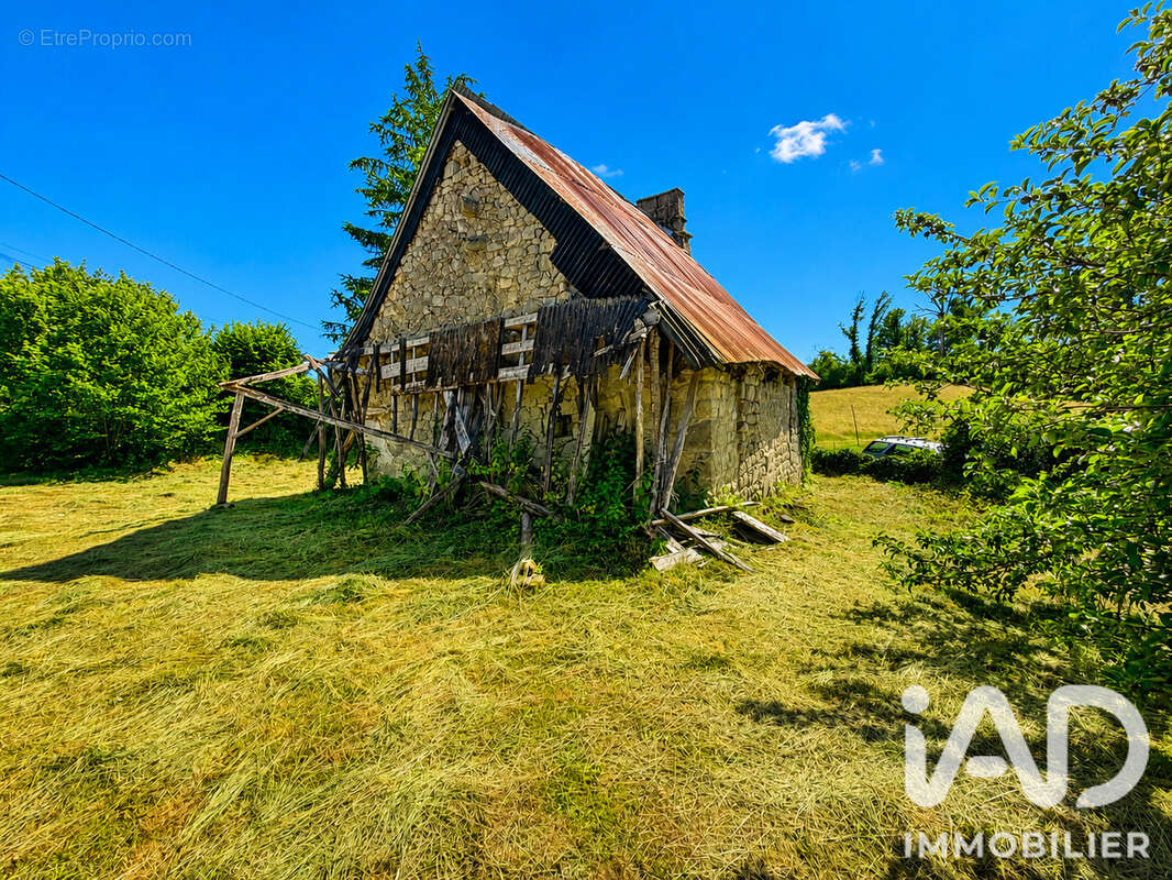 Photo 2 - Maison à SARROUX
