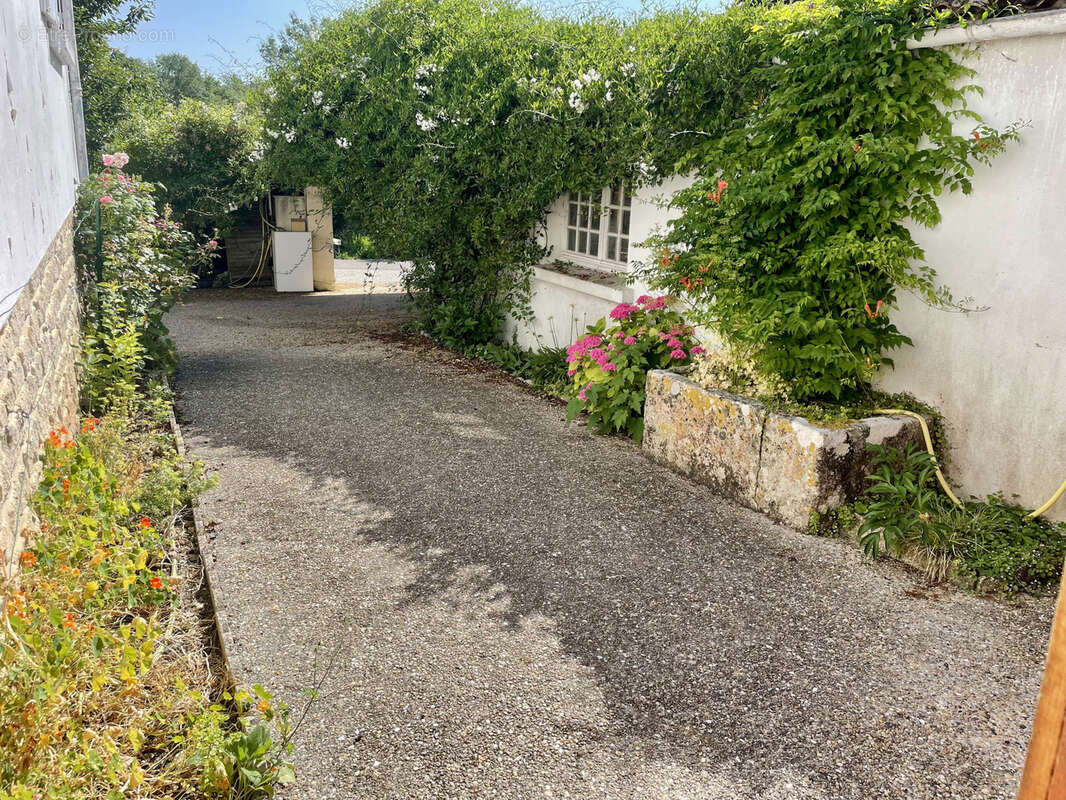 Maison à PORT-D'ENVAUX
