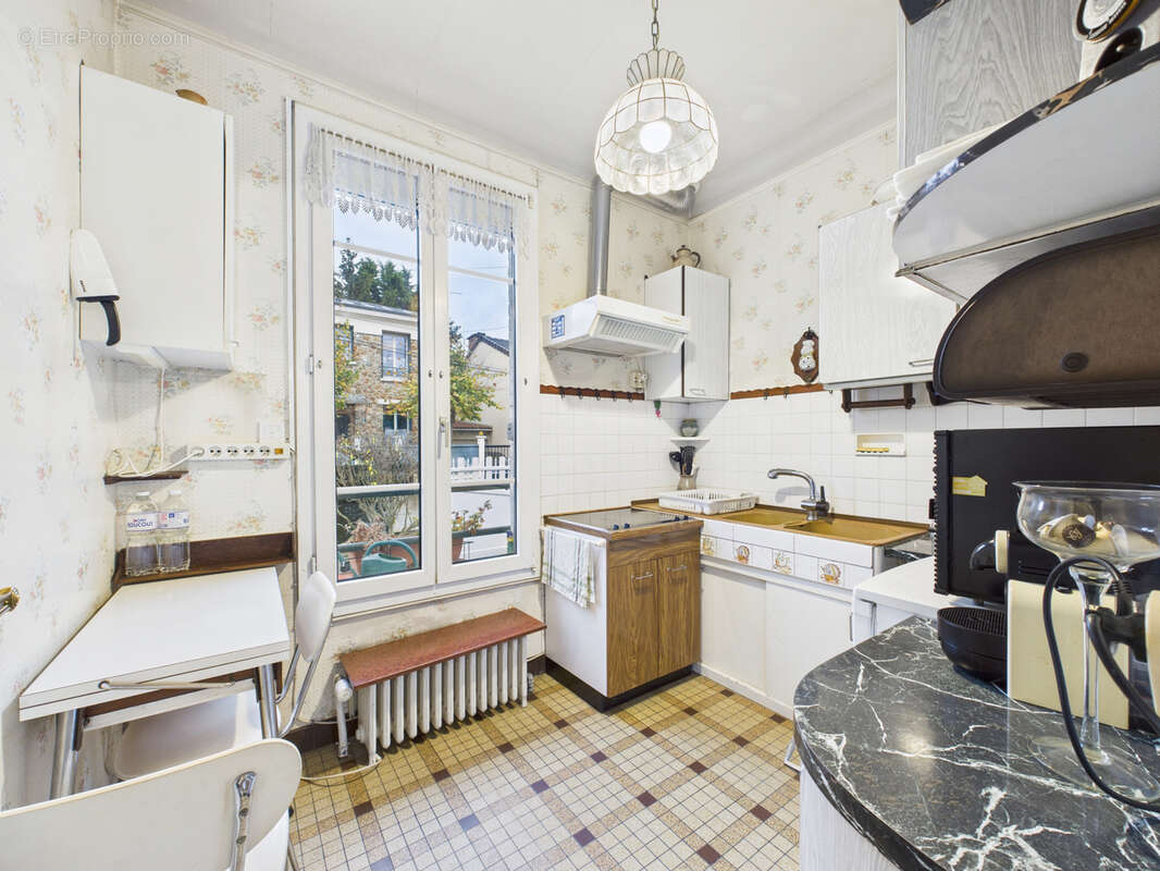 Maison à SARTROUVILLE