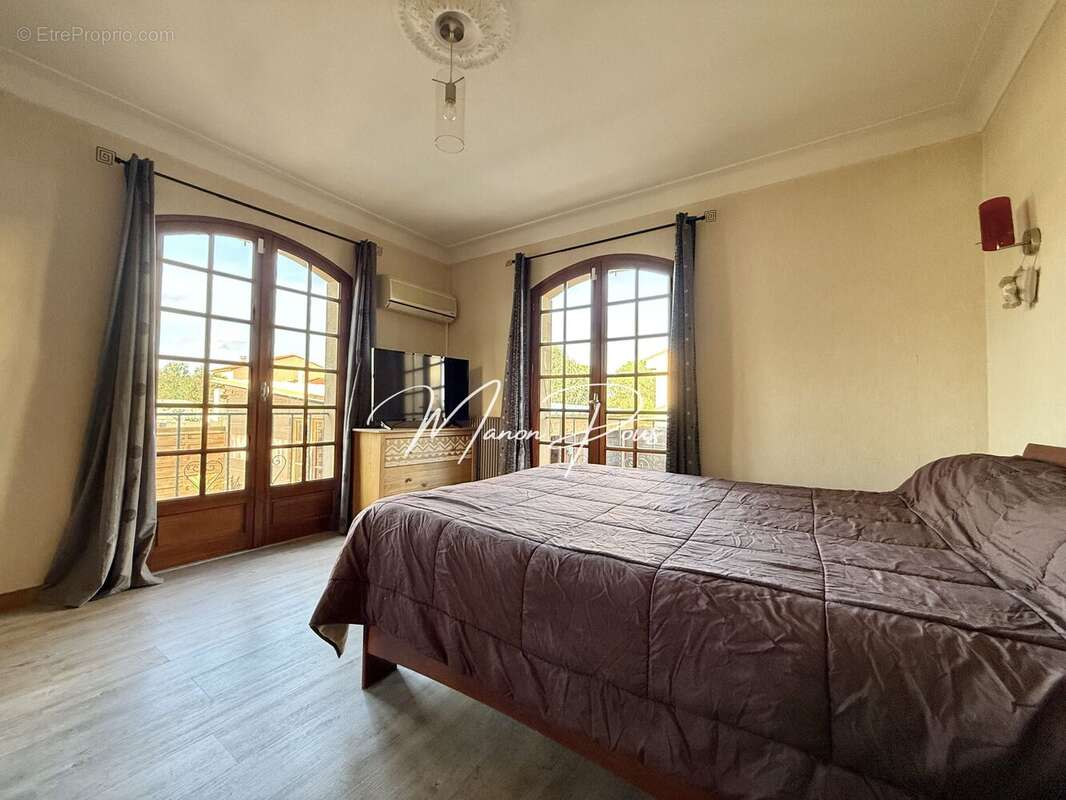 Maison à SAINT-ESTEVE