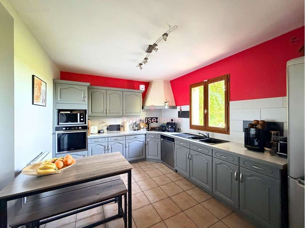 Maison à LUMIGNY-NESLES-ORMEAUX