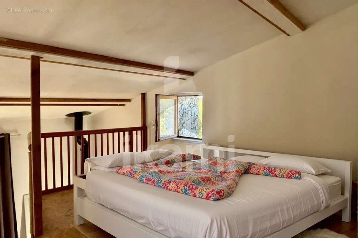 Appartement à SAINT-BAUZILLE-DE-PUTOIS