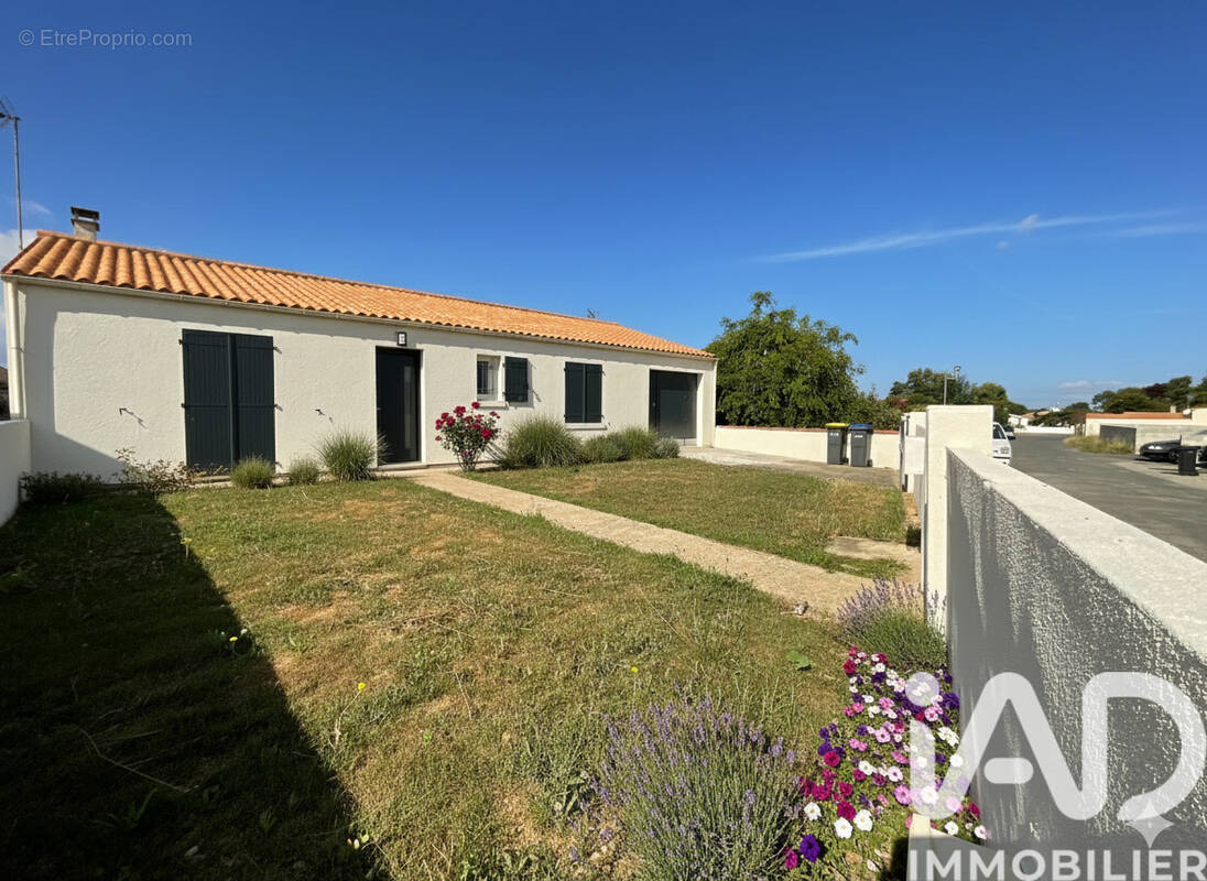 Photo 1 - Maison à SAINTE-SOULLE