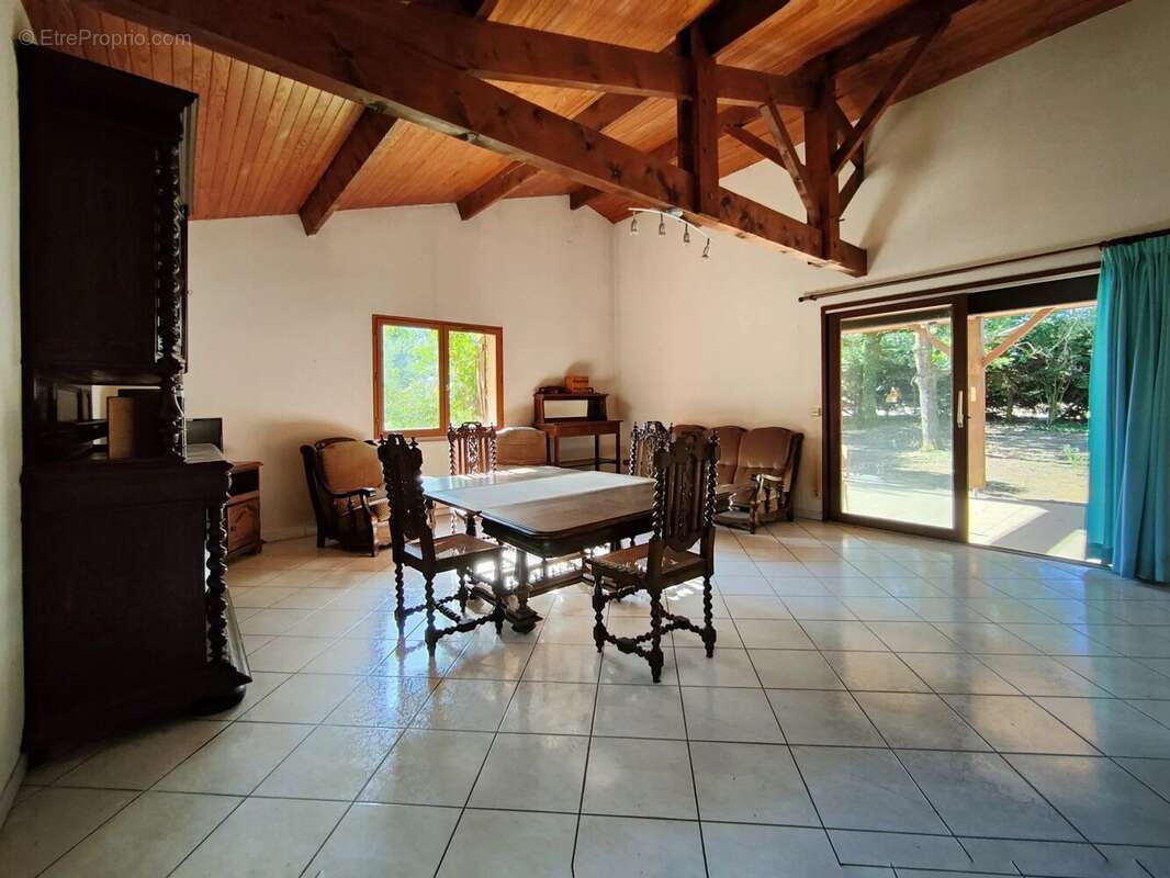 AYGUEMORTE LES GRAVES, Maison de 91 m² sur 832 m² - photo 8