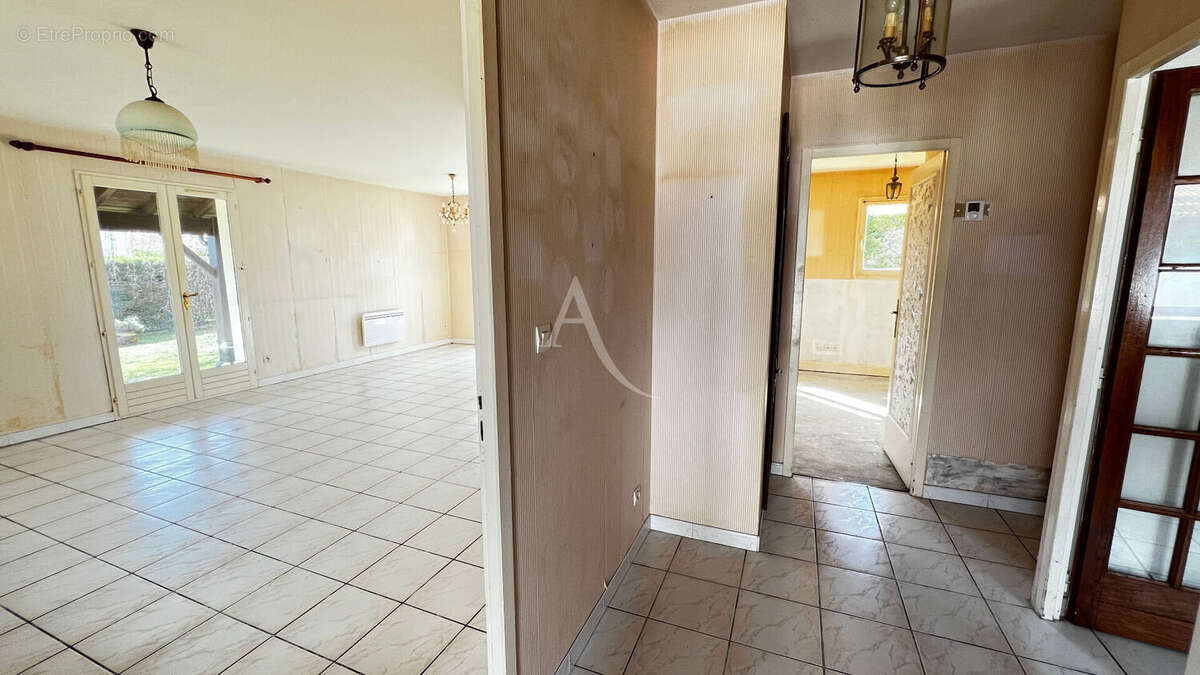 Maison à SAINT-SULPICE-DE-ROYAN