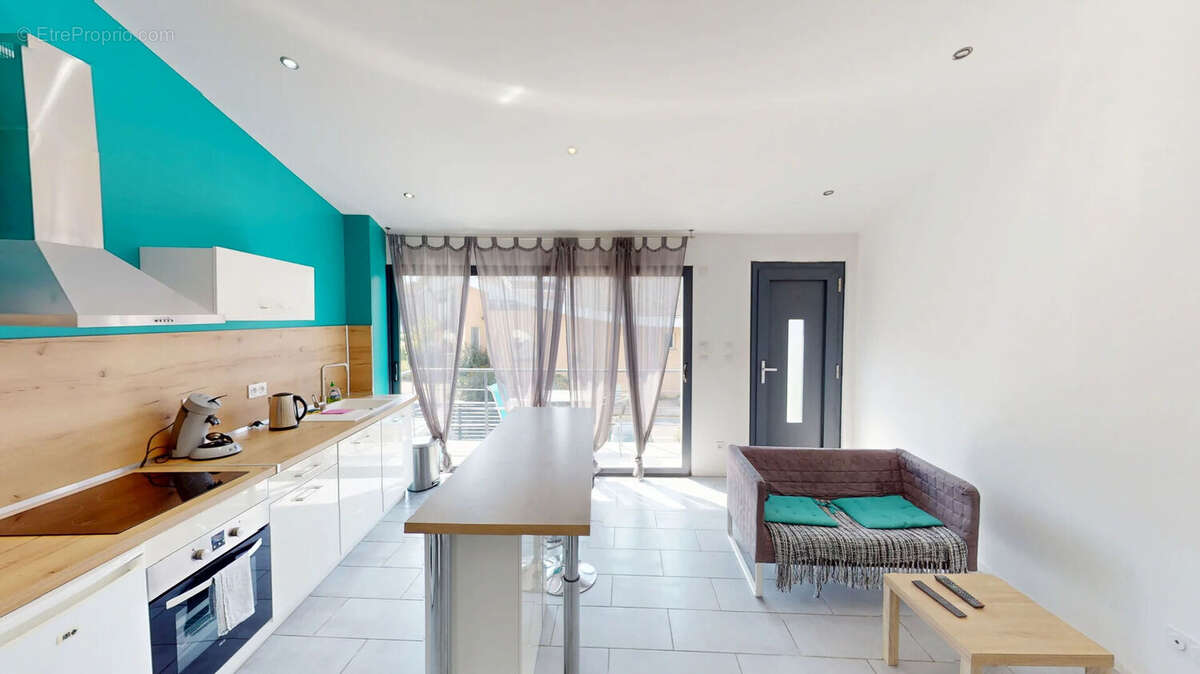 Gières ;Maison composée de deux appartements T2 - photo 2