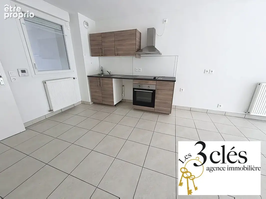 t2 dernier étage avec garage et terrasse - photo 5