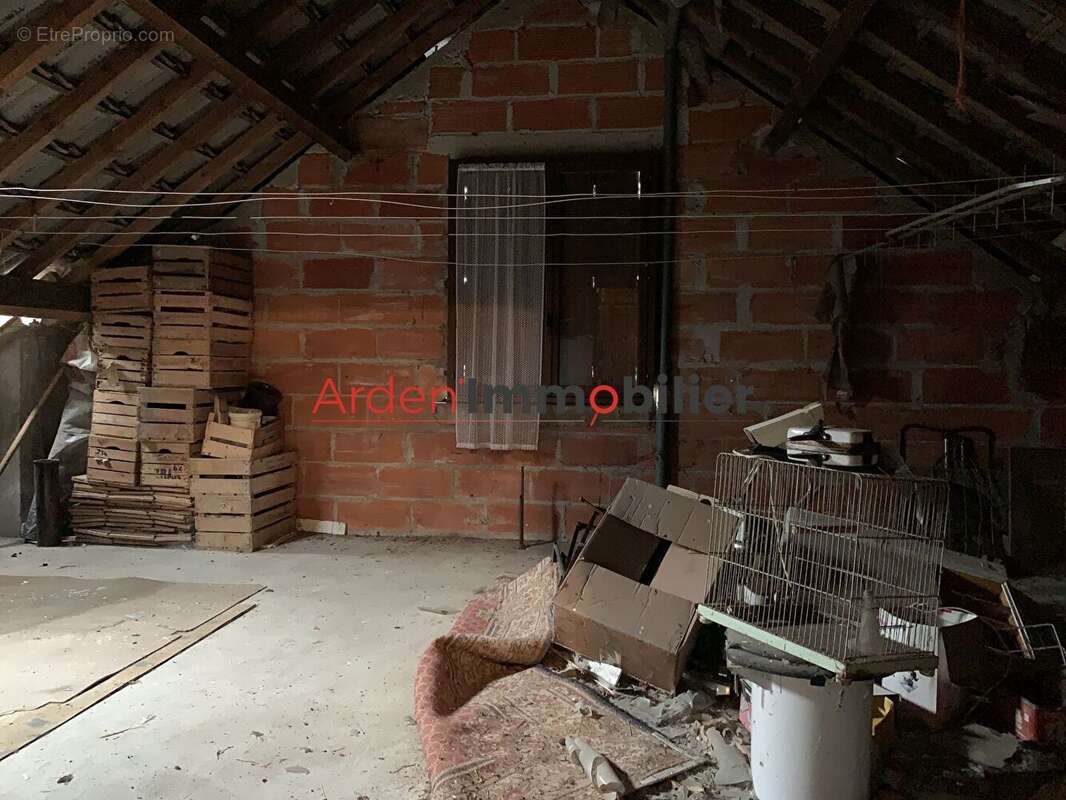 Maison à FRAILLICOURT