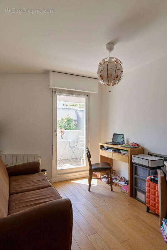 Appartement à PARIS-20E