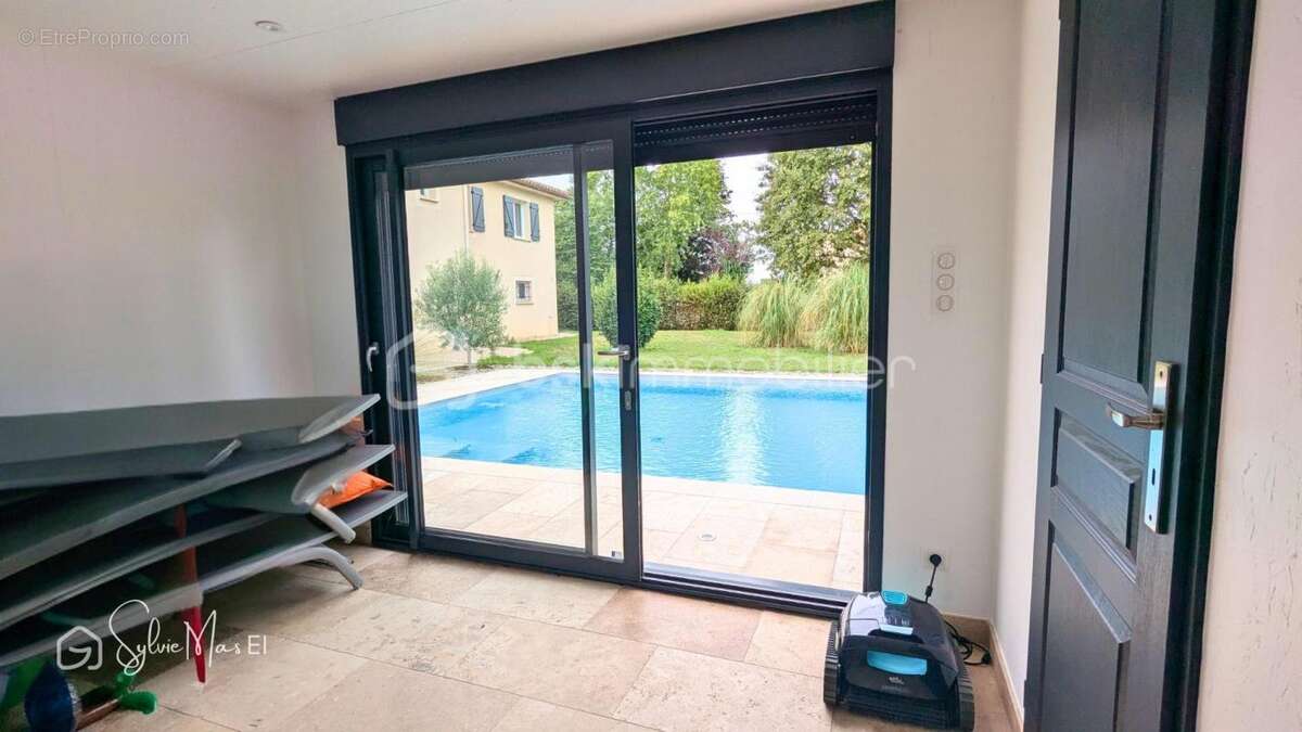 Maison à PUY-L&#039;EVEQUE