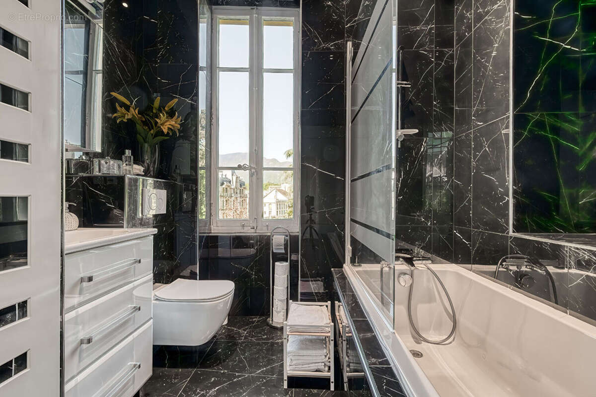 Appartement à AIX-LES-BAINS