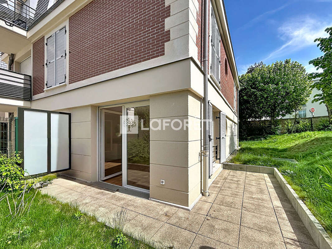 Appartement à VERNEUIL-SUR-SEINE
