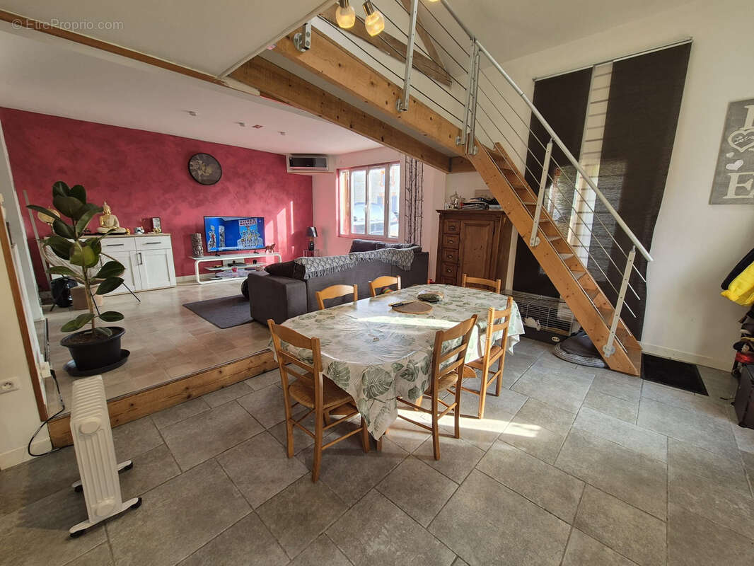 Maison à MONTPEZAT-DE-QUERCY