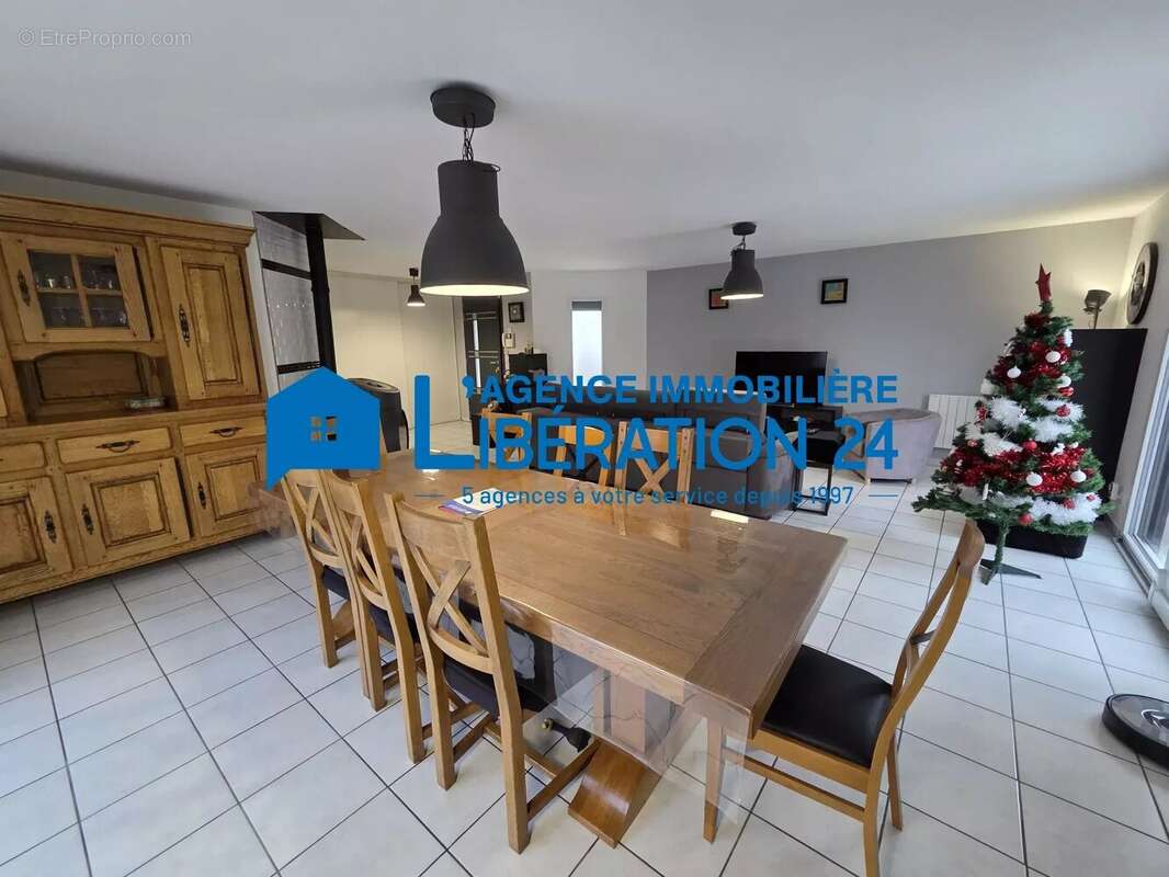 Maison à CHATEAUNEUF