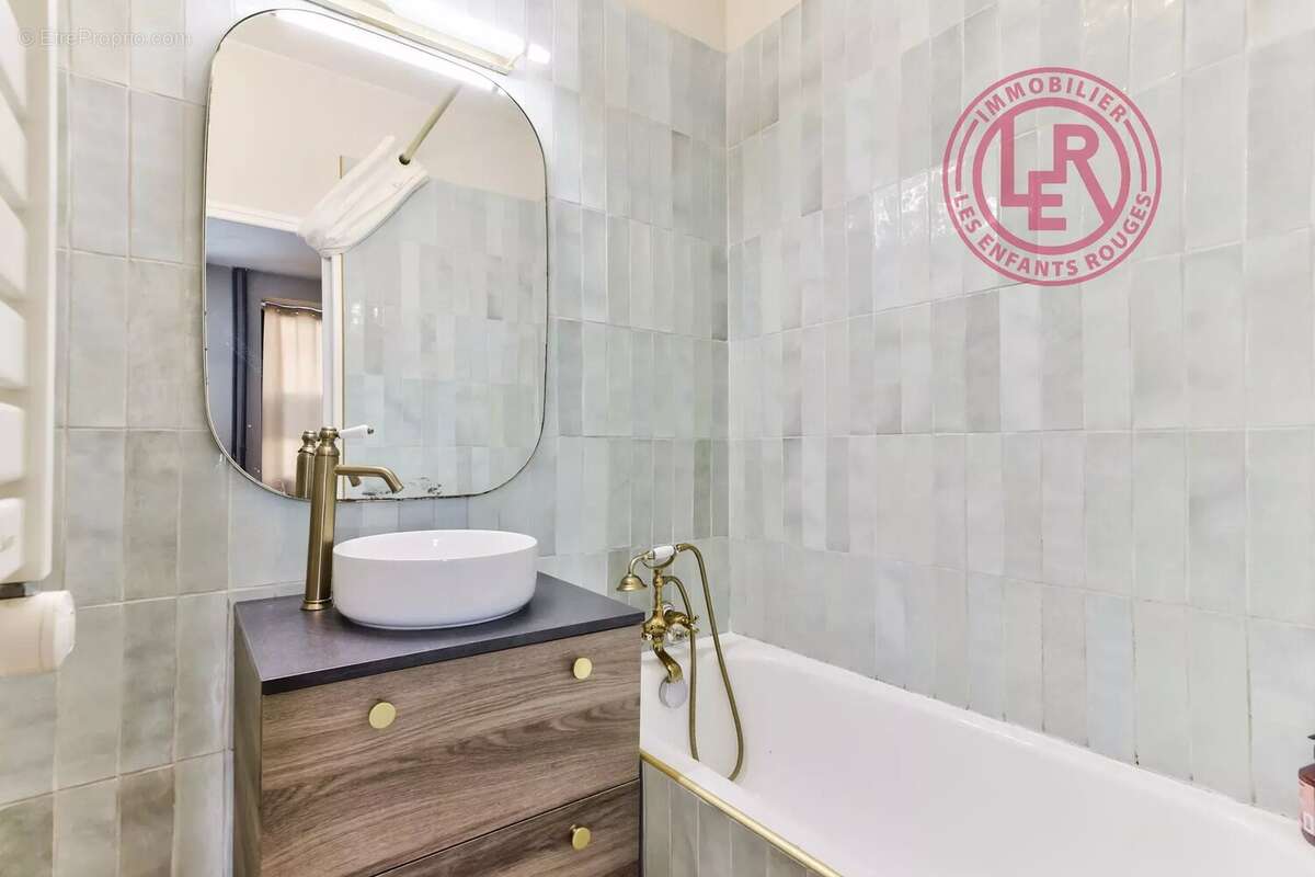 Appartement à PARIS-19E