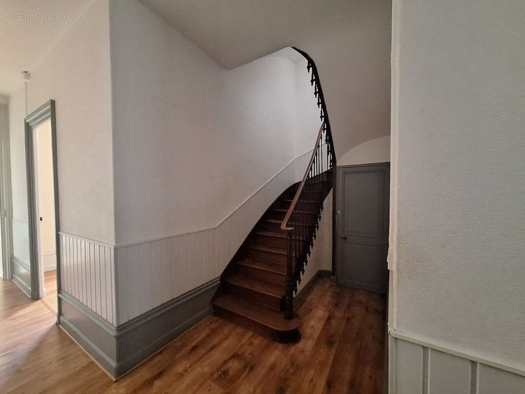 Maison 124 m² à Cognac  - photo 4