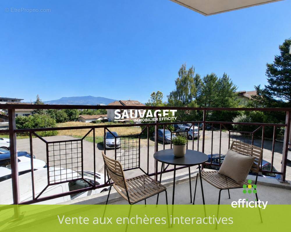 Appartement à REIGNIER