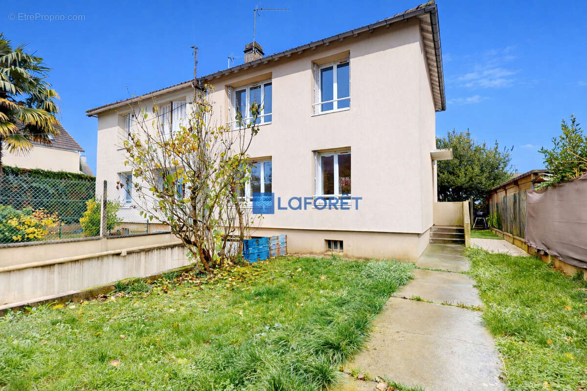 Maison à ATHIS-MONS