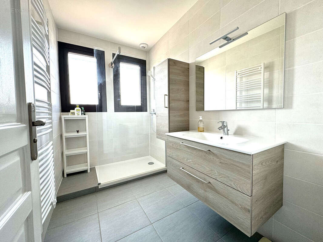 Maison 171 m² à Mourenx  - photo 6