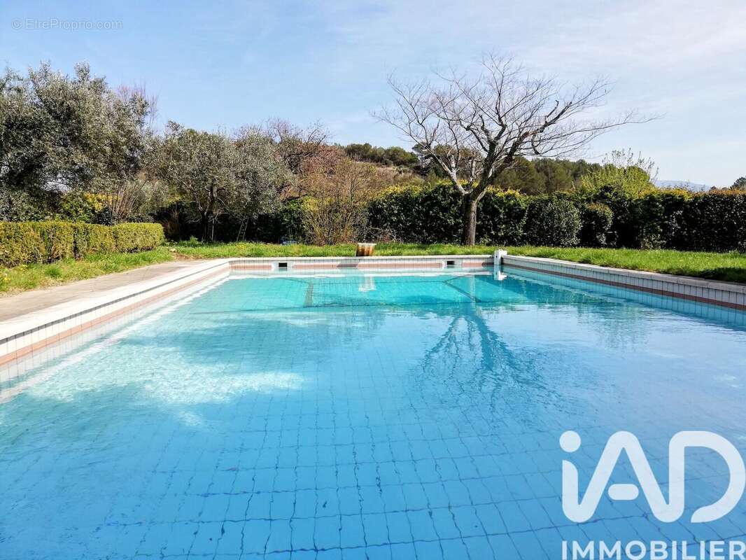 Maison 138 m² à Vaison-La-Romaine  - photo 2