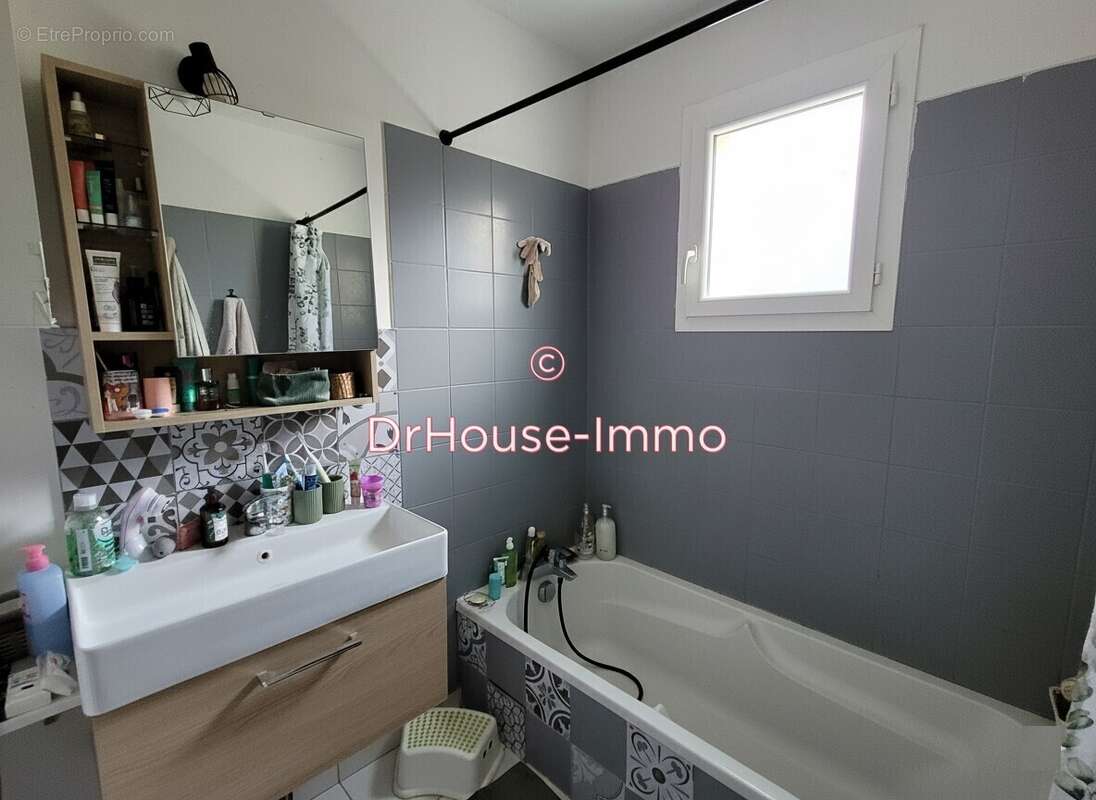 Maison à SAINTE-CATHERINE-DE-FIERBOIS