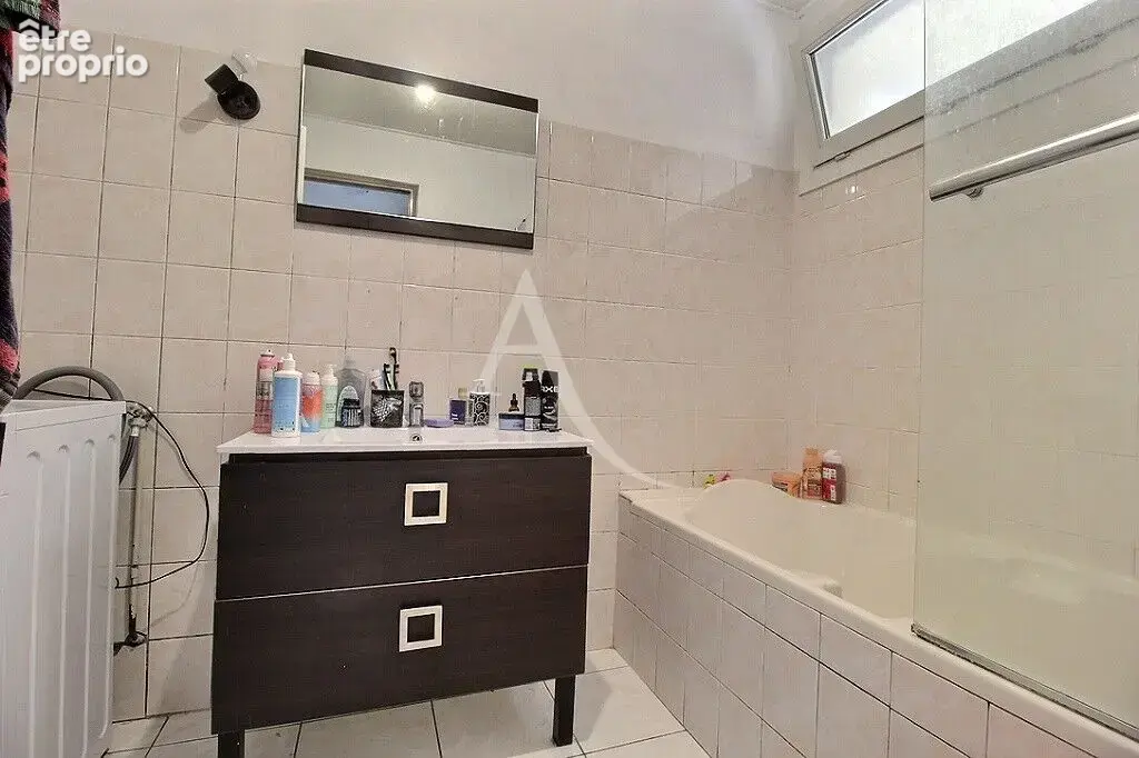 Gignac centre - appartement 3 pieces - 2 chambres - balcon et loggia  -  cave - photo 6