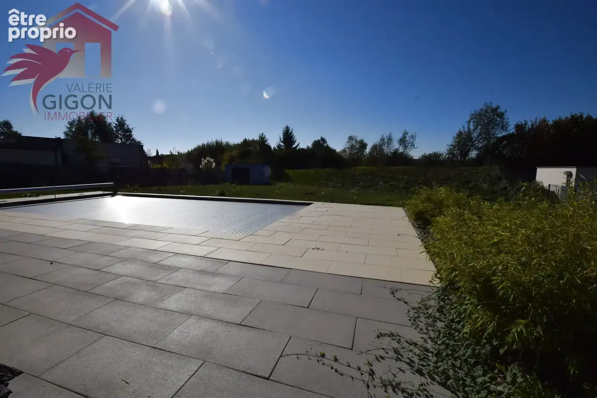 BELLE MAISON CONTEMPORAINE construite en 2018, alliant confort, modernité et fonctionnalité, beaux volumes ouv - photo 6