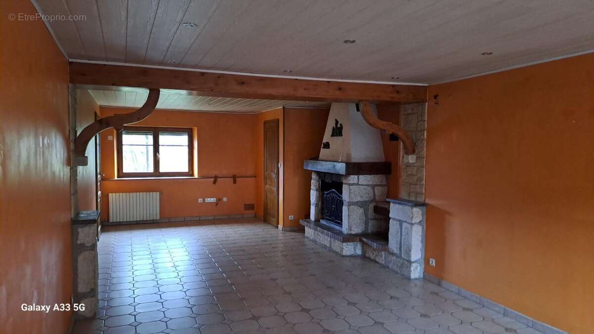 Maison à VIOMENIL