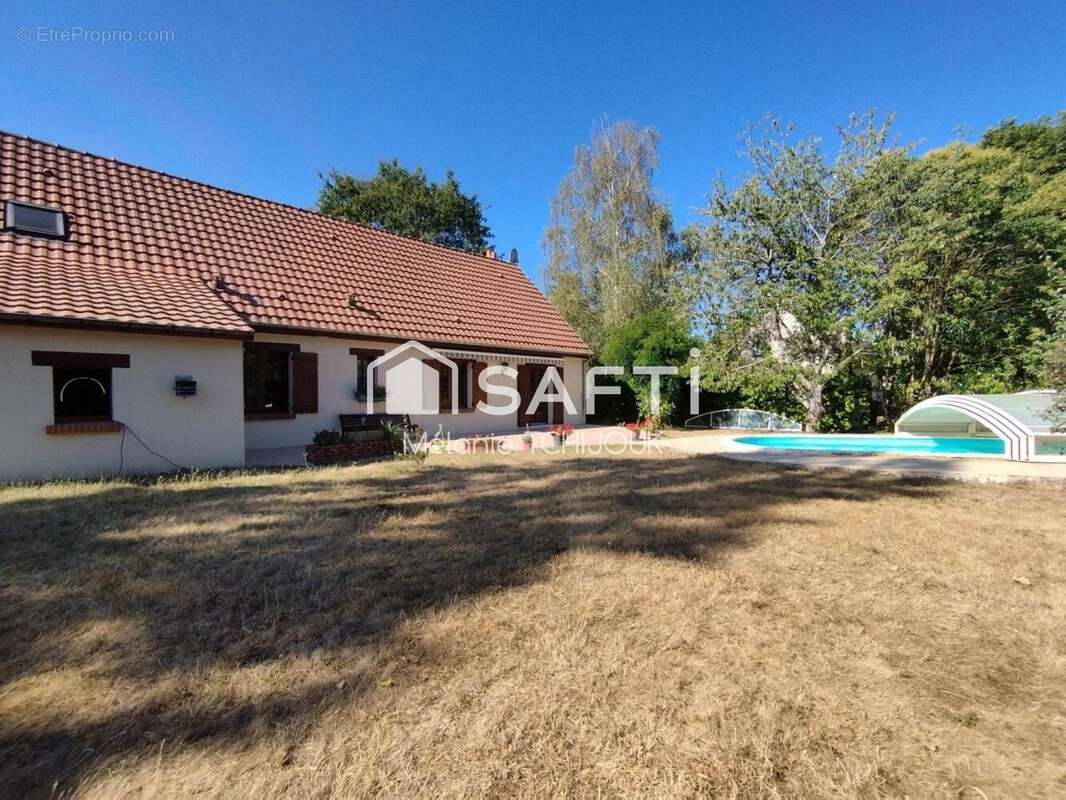 Maison 158 m² à Chatillon-Coligny  - photo 2