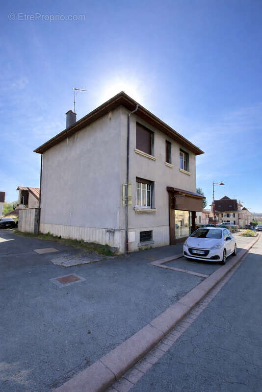 Appartement à BOUROGNE