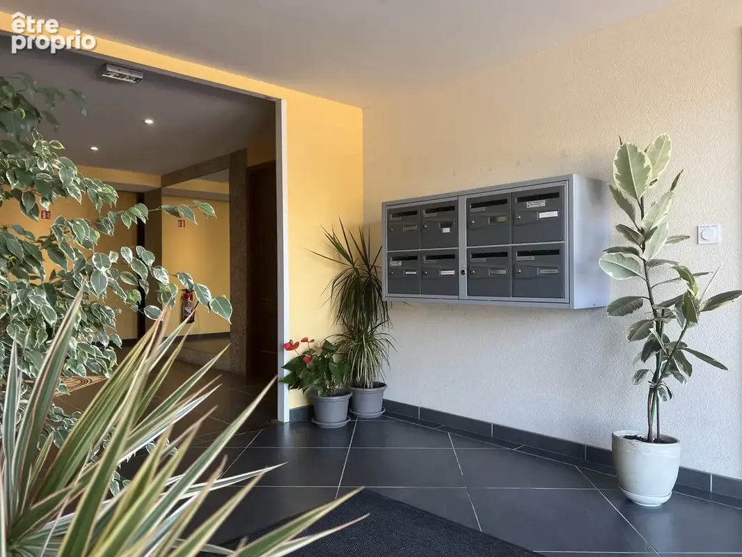 Magnifique appartement de 101 m2, avec vue imprenable sur la Vienne - photo 2