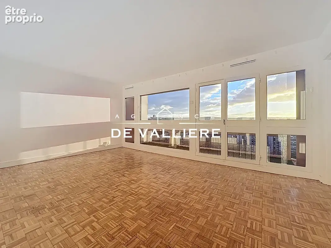 Appartement à NANTERRE
