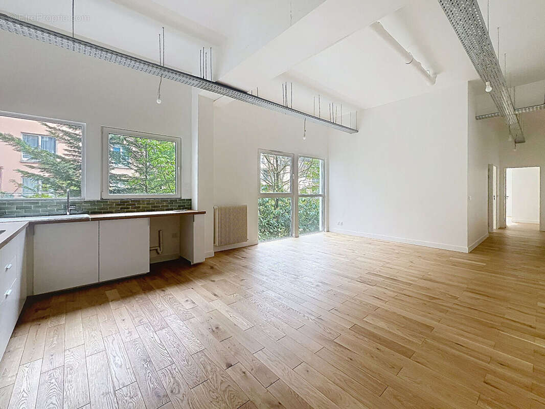 Appartement à SURESNES