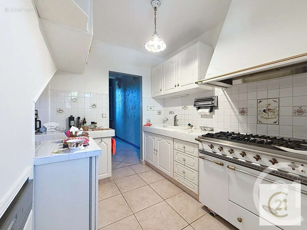 Maison 180 m² à Saint-Leon  - photo 9