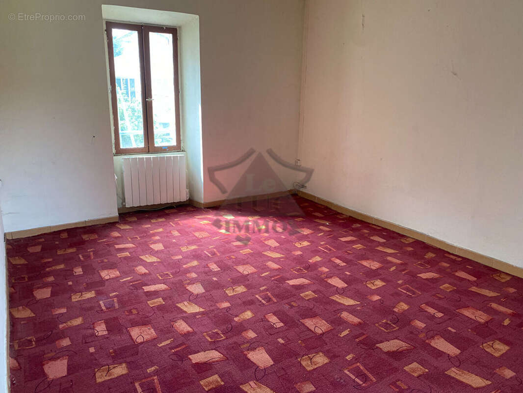 Maison à MOLIERES-SUR-CEZE