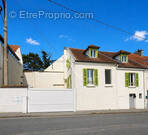 Appartement à THORIGNY-SUR-MARNE