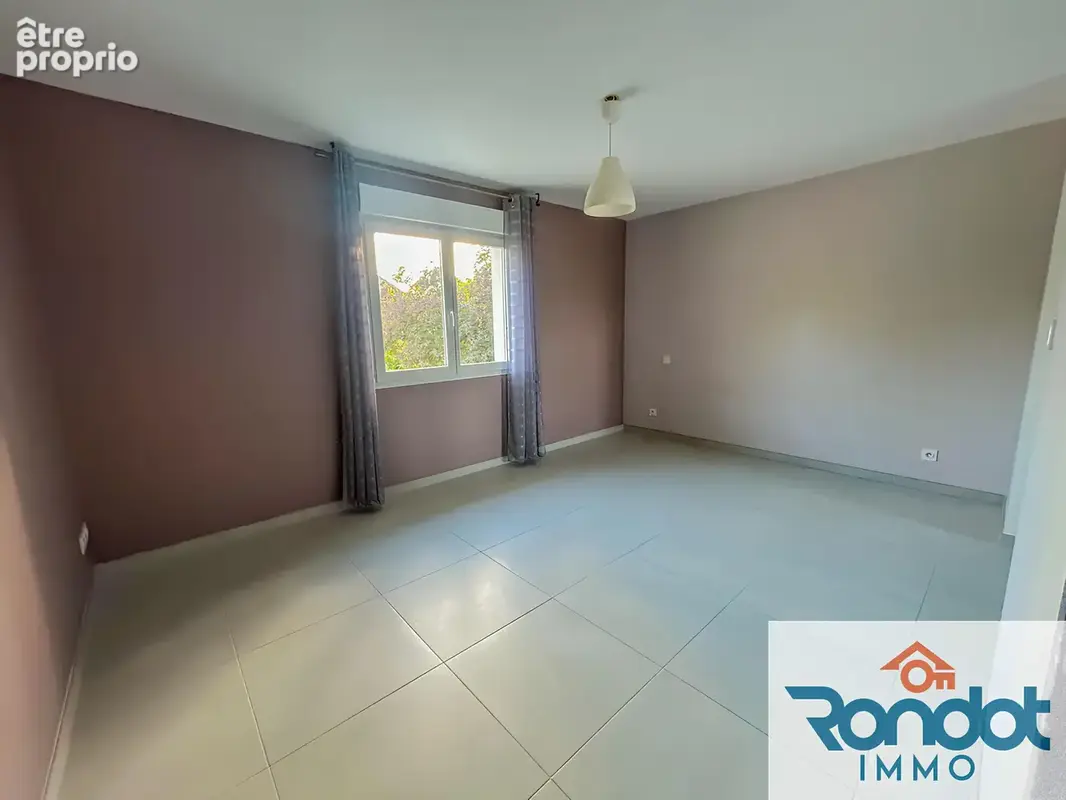 Maison 6 pieces/4 chambres/143m2 sur terrain 426m2 - photo 11
