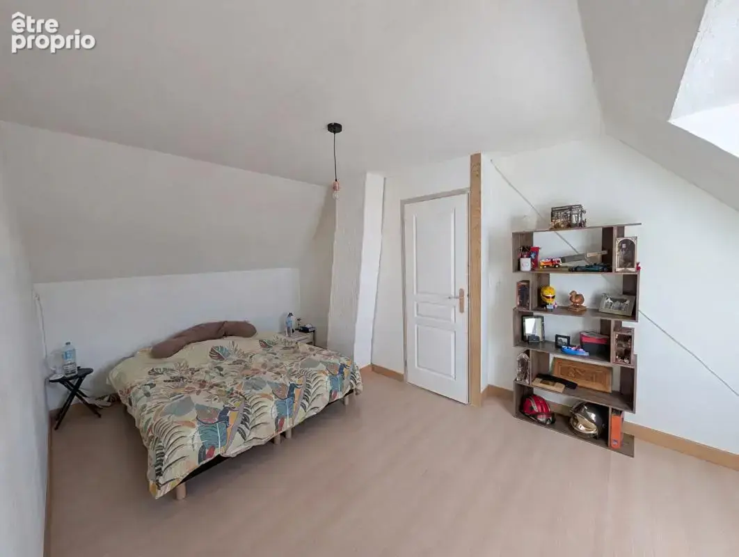 Pavillon 102 m² - Double salon-séjour - 4 chambres - La Loupe (28240) - photo 8