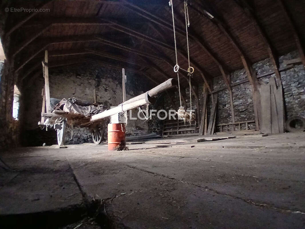 Maison à SAINT-FLOUR