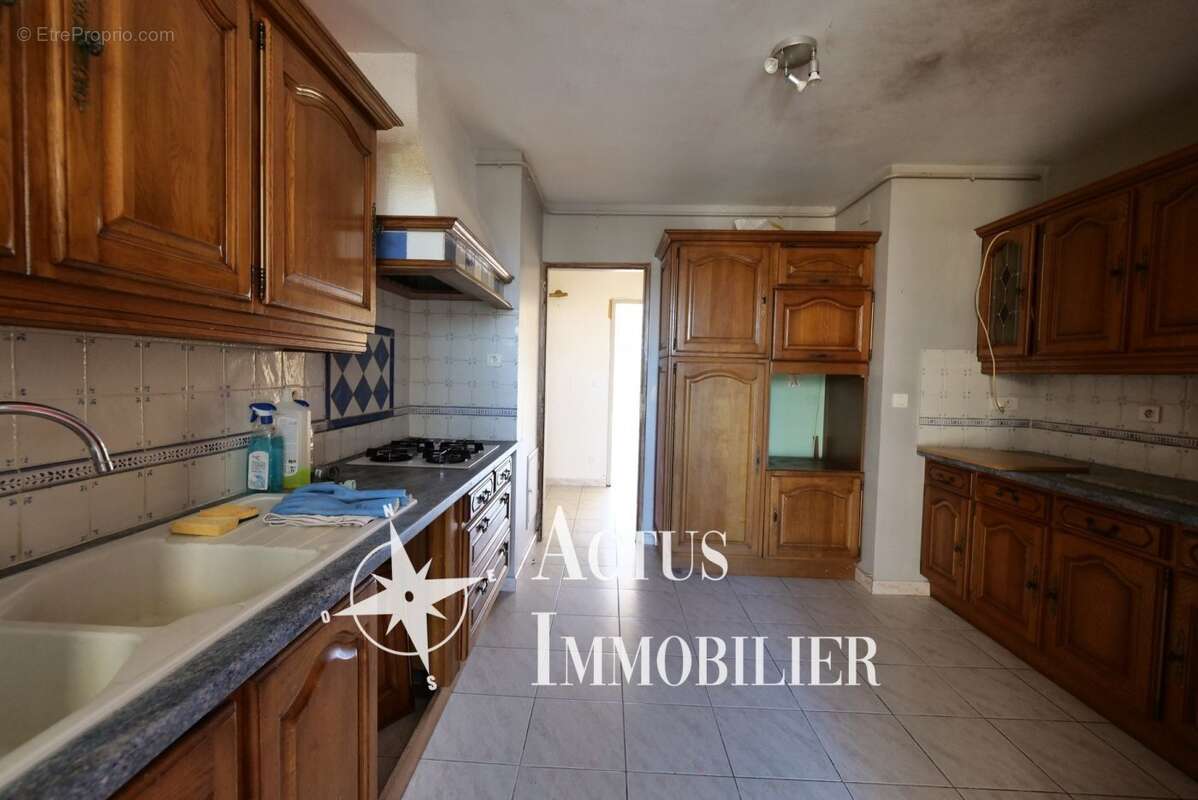 Appartement à SALON-DE-PROVENCE