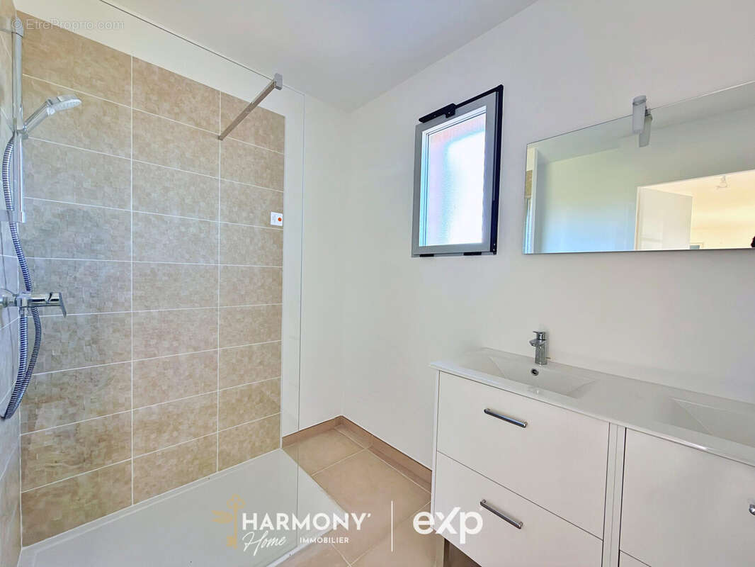 Appartement à PLAN-DE-LA-TOUR