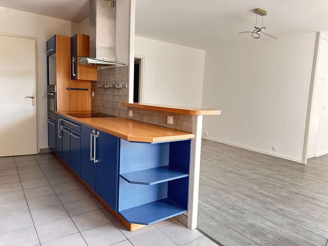 Appartement F4 lumineux   Résidence 'LE BOIS DE VAIRES'   Centre-ville - photo 13