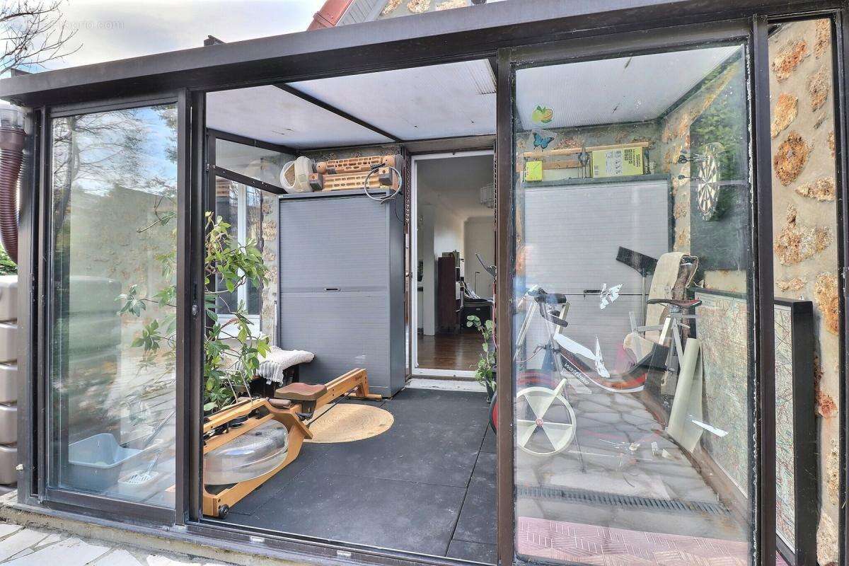 Maison à SARTROUVILLE