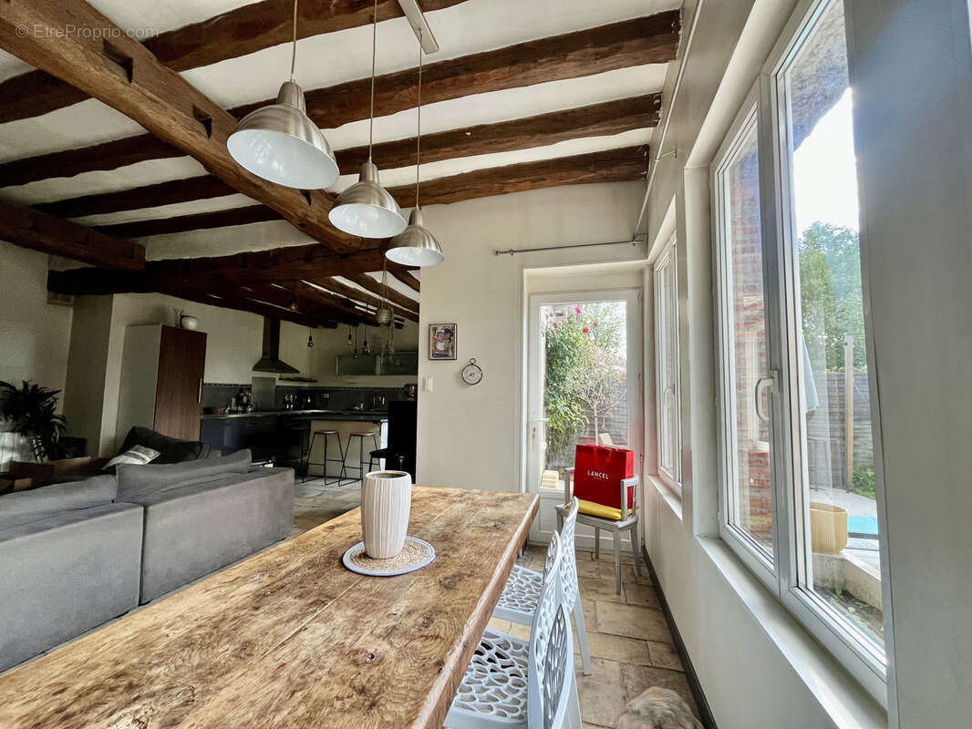 Maison à BAZAINVILLE