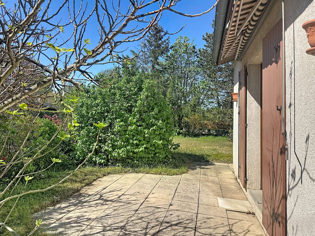 Maison à SAINT-ROMAIN-DE-JALIONAS