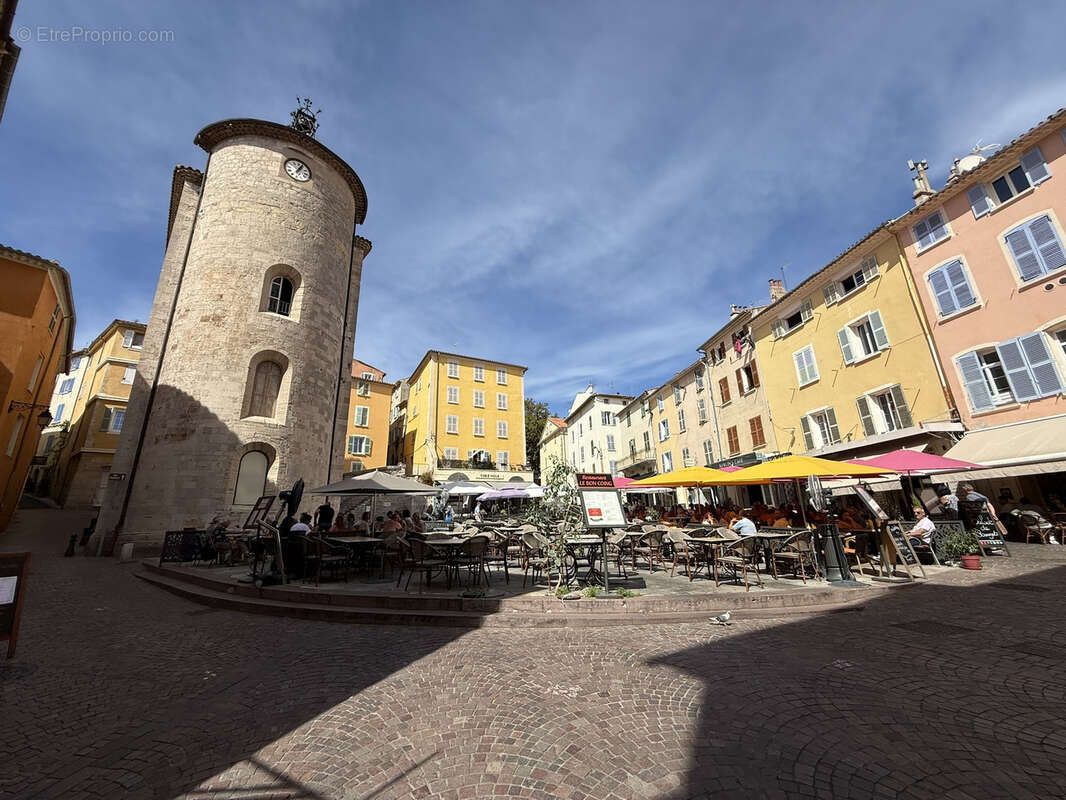 Appartement à HYERES