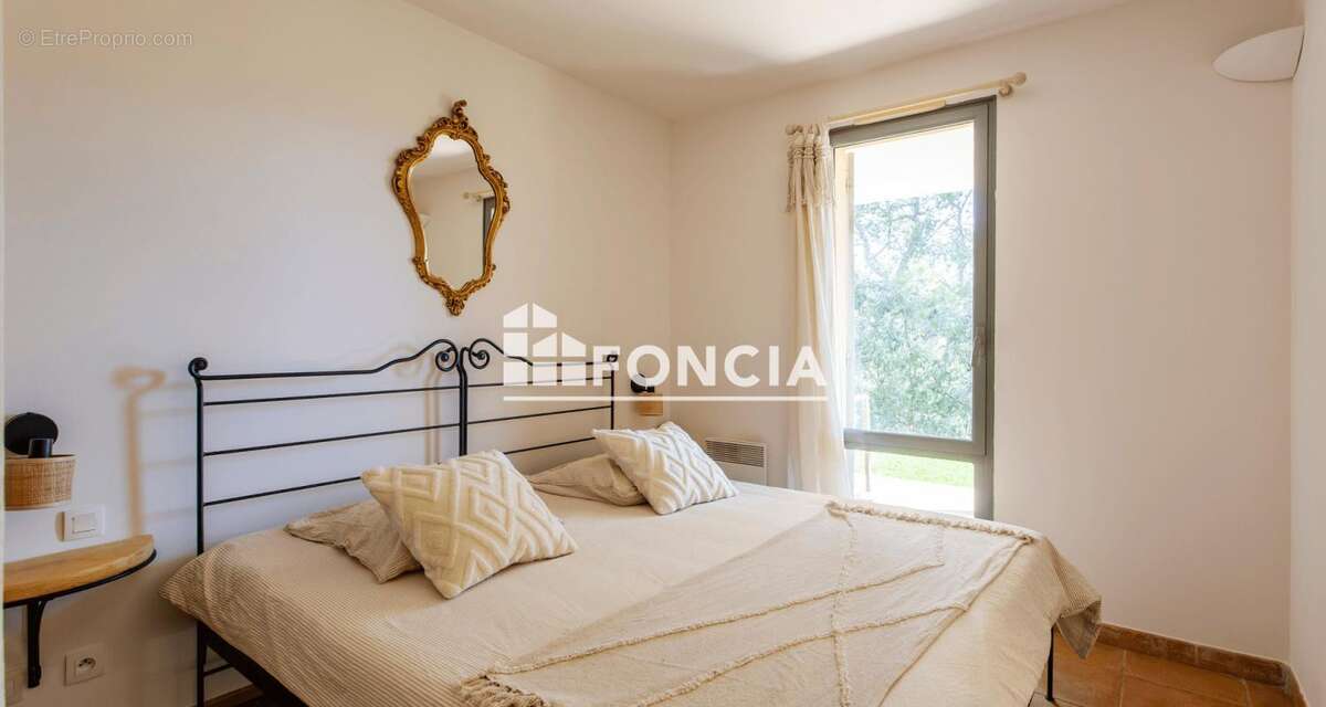 Appartement à SAUMANE-DE-VAUCLUSE