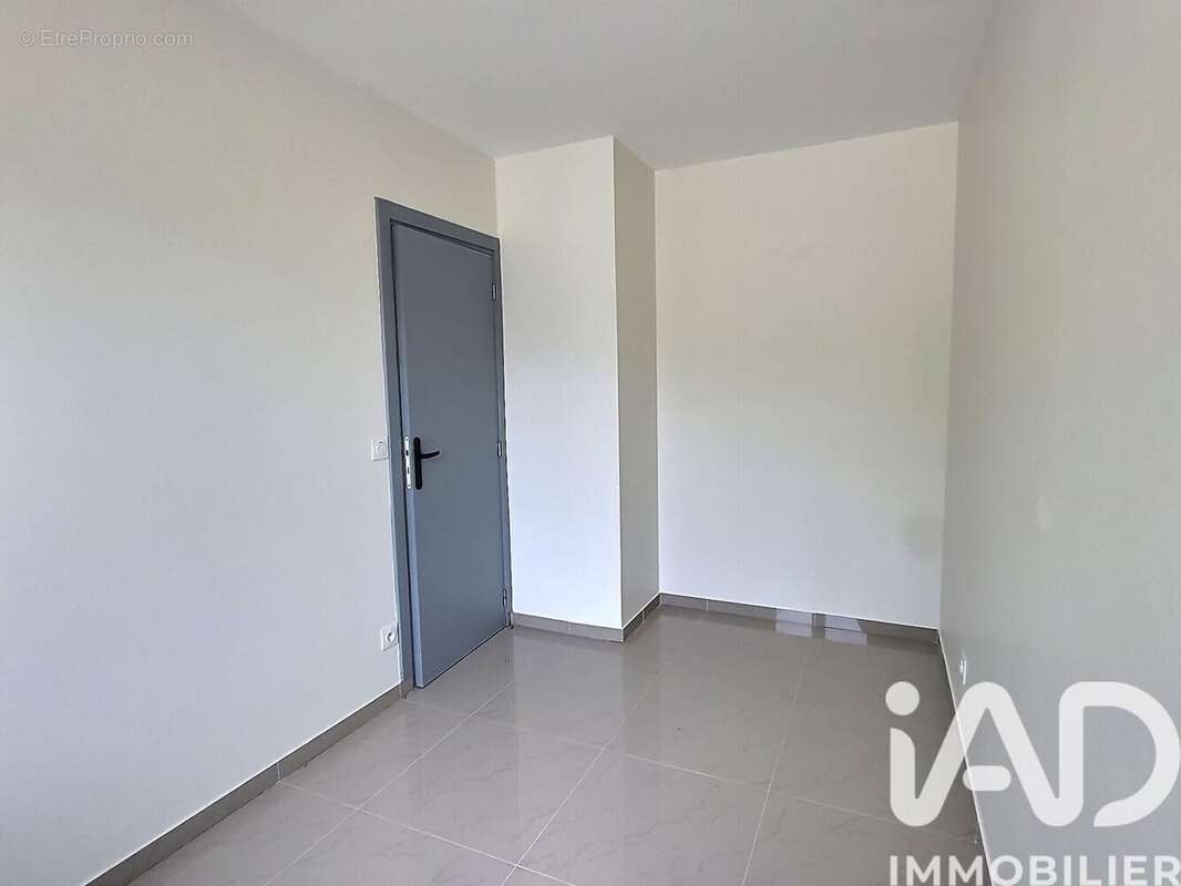 Photo 6 - Appartement à VILLENEUVE-SAINT-GEORGES