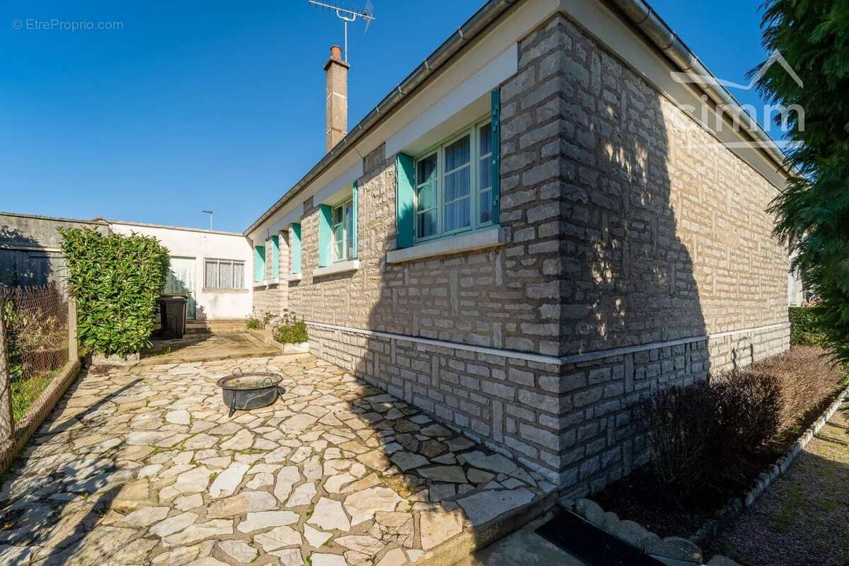 Maison à IMPHY